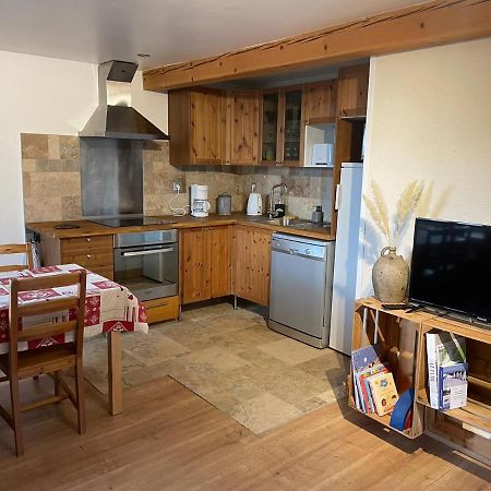 7 P - Au Coeur Du Massif Jurassien Guest House เลรูส ภายนอก รูปภาพ