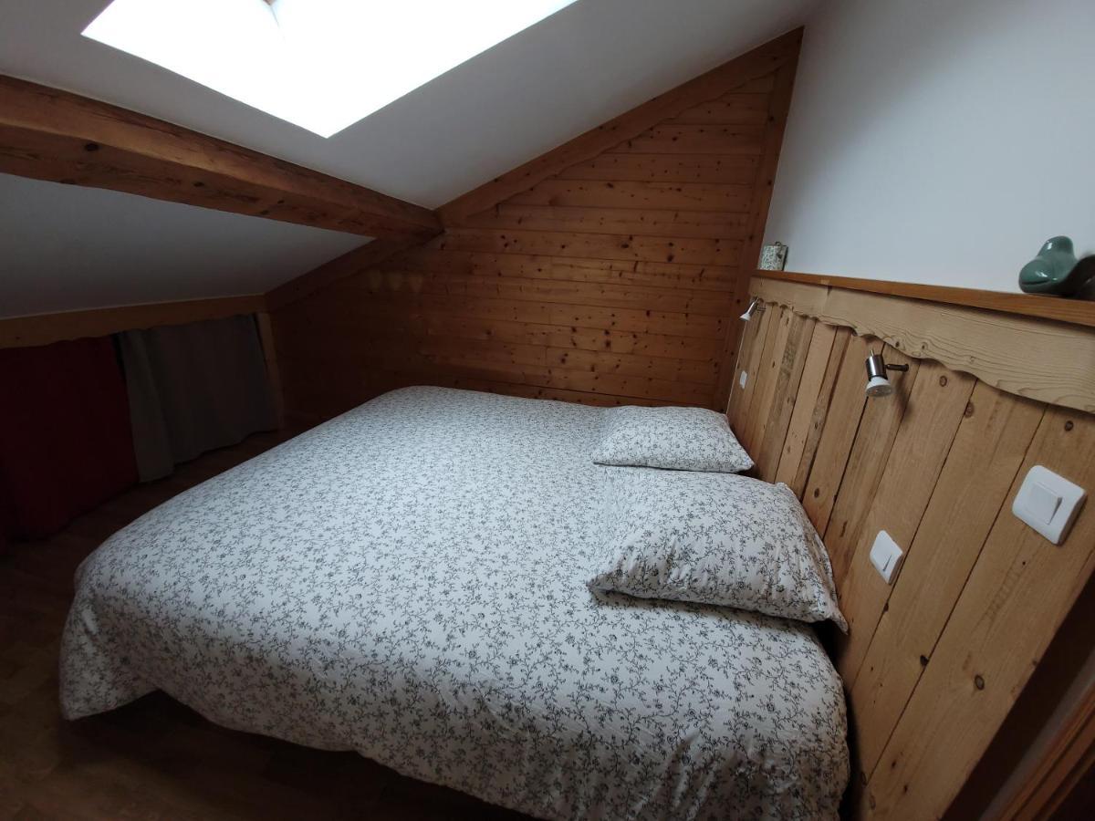 7 P - Au Coeur Du Massif Jurassien Guest House เลรูส ภายนอก รูปภาพ